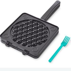 Pampered Chef Waffle Maker